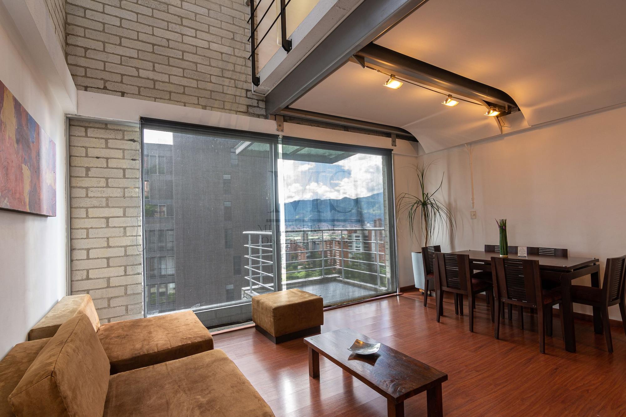 Cyan 4* Medellín