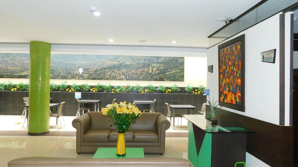 Acqua Hotel Medellin