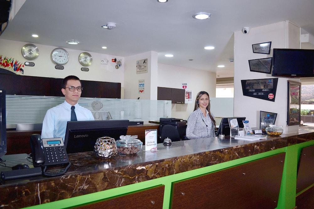 Acqua Hotel 3*