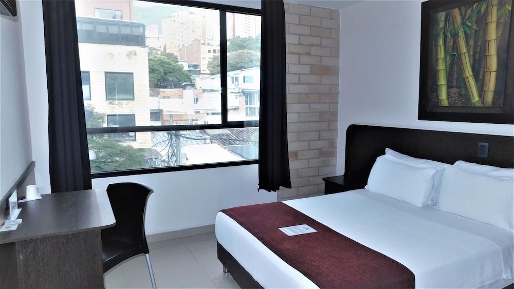 Acqua 3* Medellin