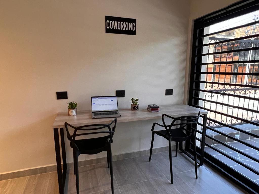 Indigo Hostal Pensión