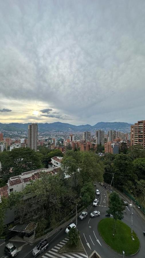 Apartasuite Cerca Al Cc El Tesoro * Medellín