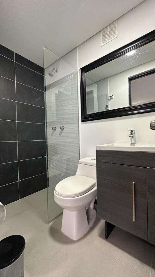 Apartasuite Cerca Al Cc El Tesoro *
