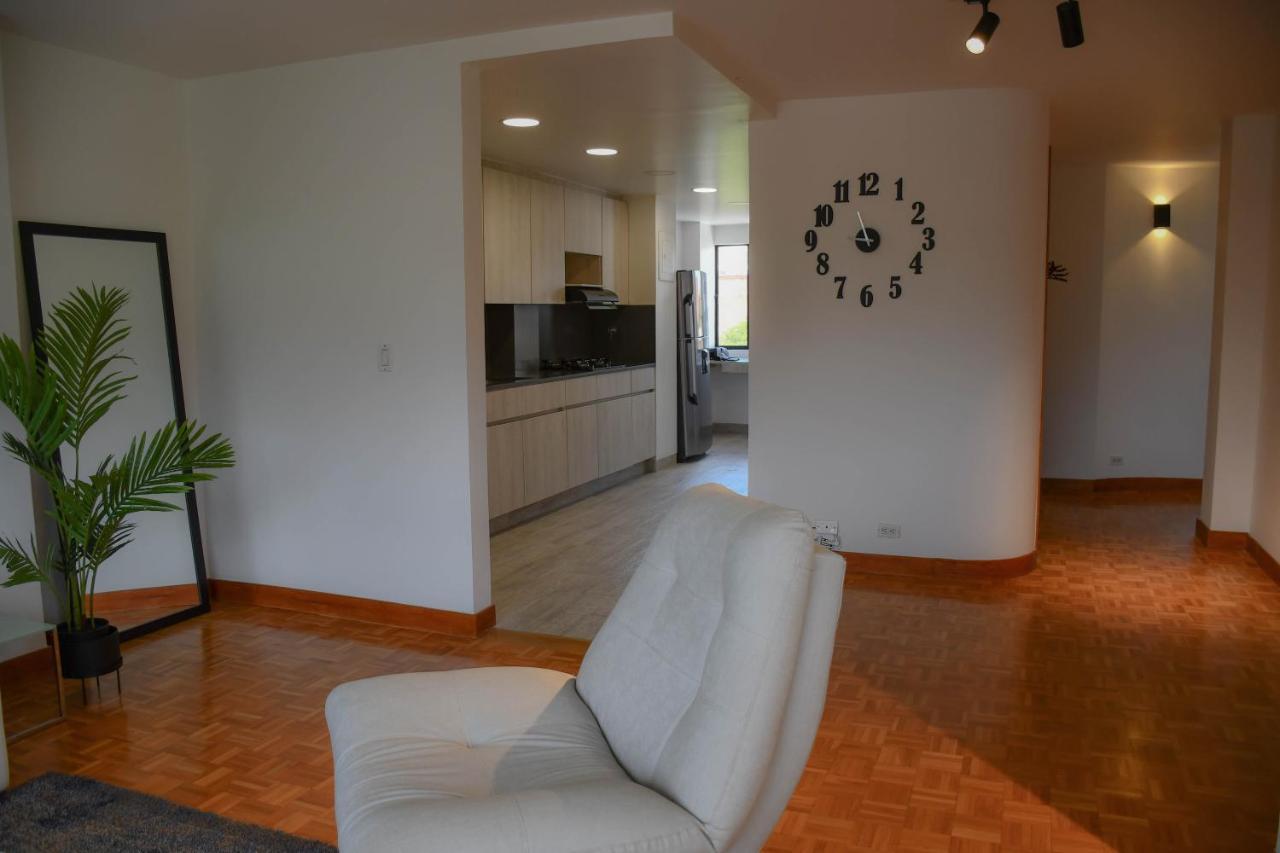 Apartamento Apartamento En Laureles En Zona Rosa *