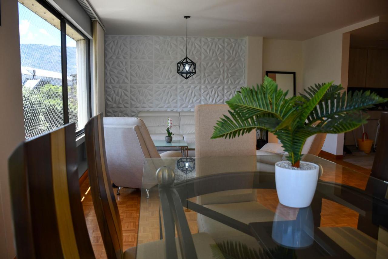 Apartamento En Laureles En Zona Rosa