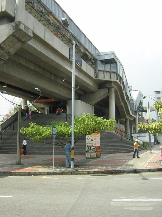 Apartamento En Laureles En Zona Rosa