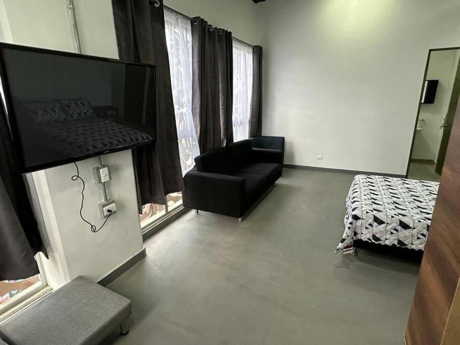 Asombroso Apto 302 Para Grupos En El Poblado Medellín