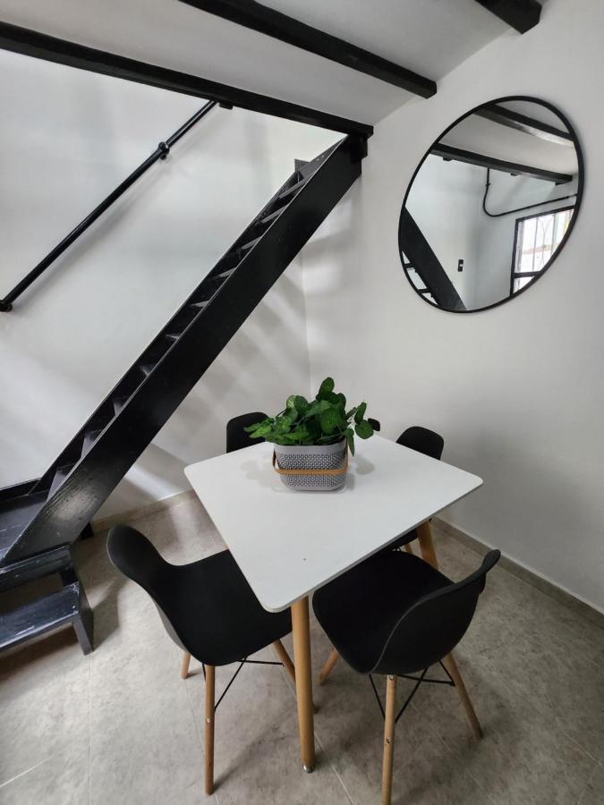 Prado Downtown Hostal