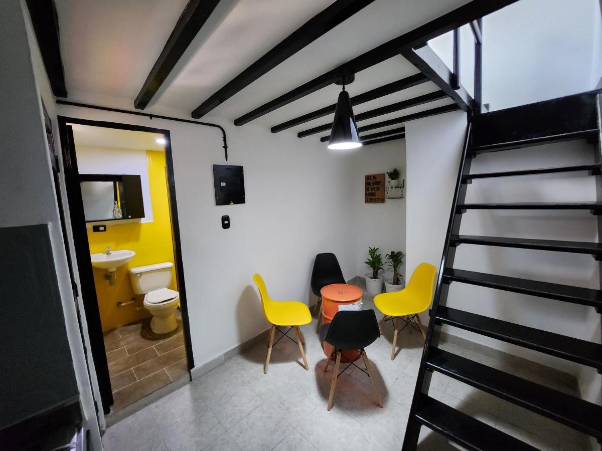 Prado Downtown Hostal