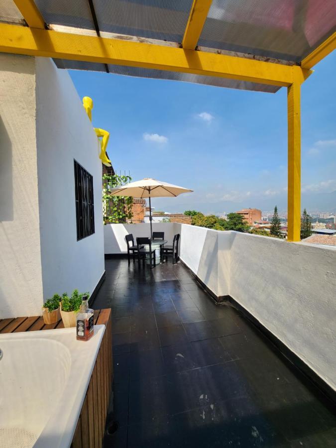Hostal Prado Downtown *