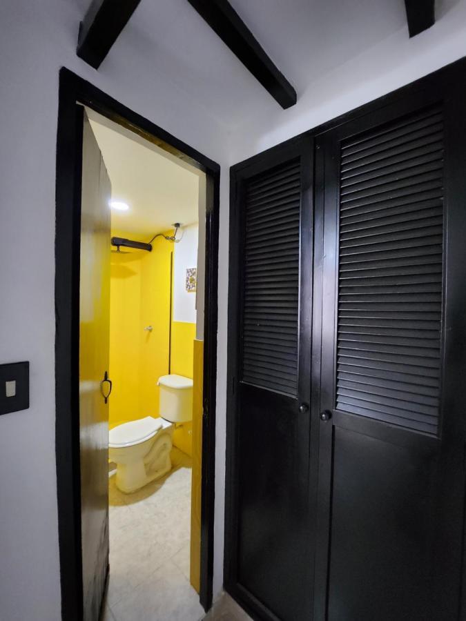 Prado Downtown Hostal *