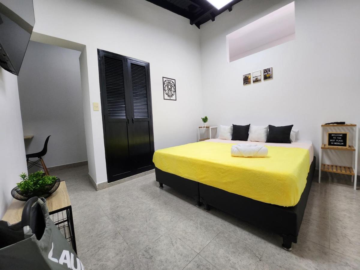 Hostal Prado Downtown *
