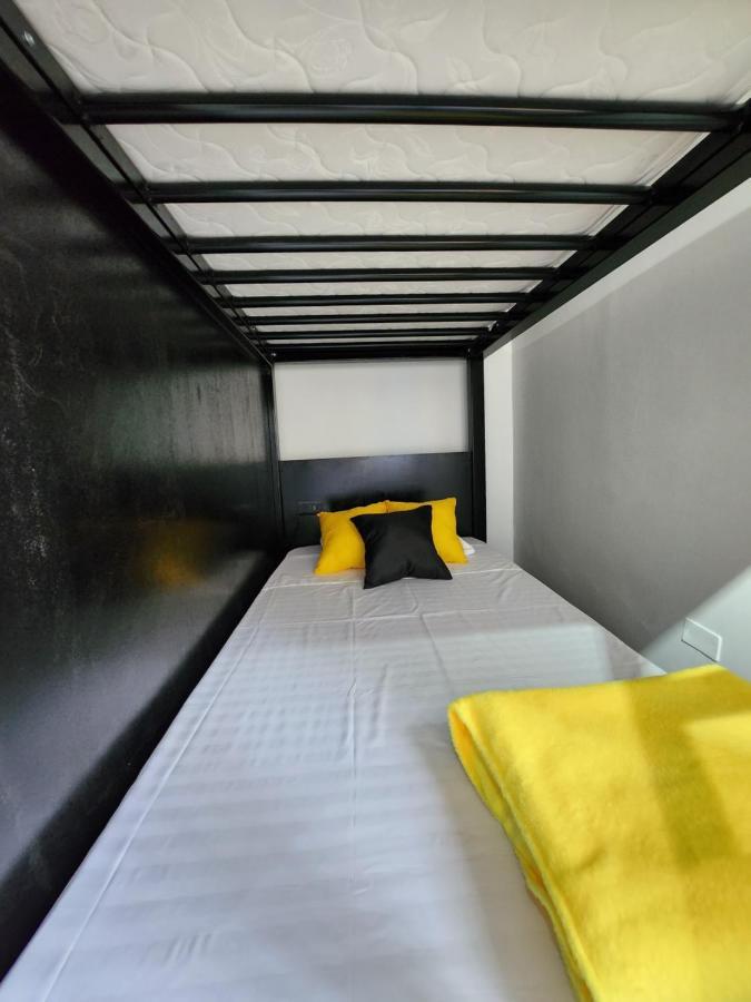 Prado Downtown Hostal
