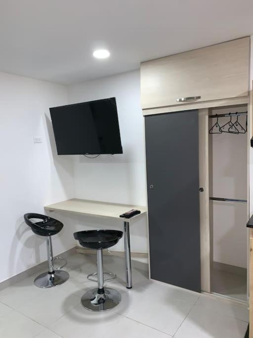 Apartamento Loft Vibrante En El Centro De - 504