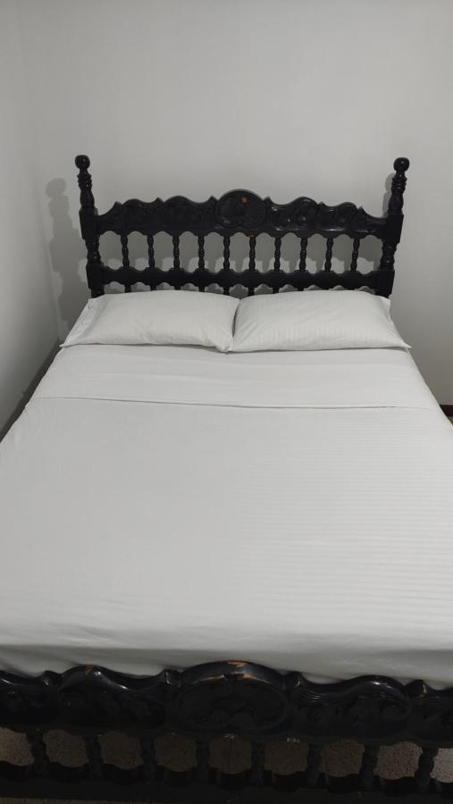 Habitacion, Con Bano Privado #7 * Medellín