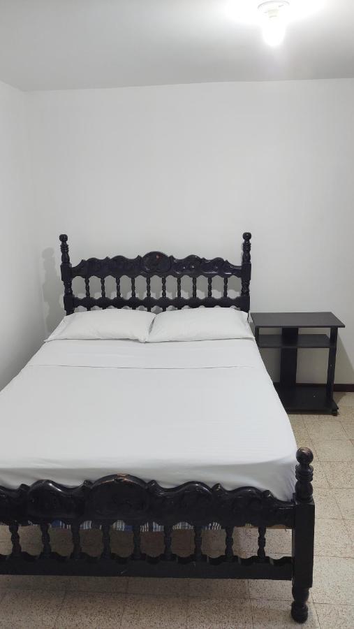 Habitacion, Con Bano Privado #7 Habitación en casa particular Medellín