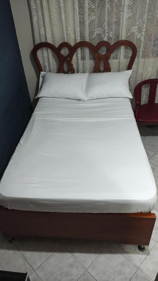 Hab. Cama Doble Y Bano Privado #3 Habitación en casa particular