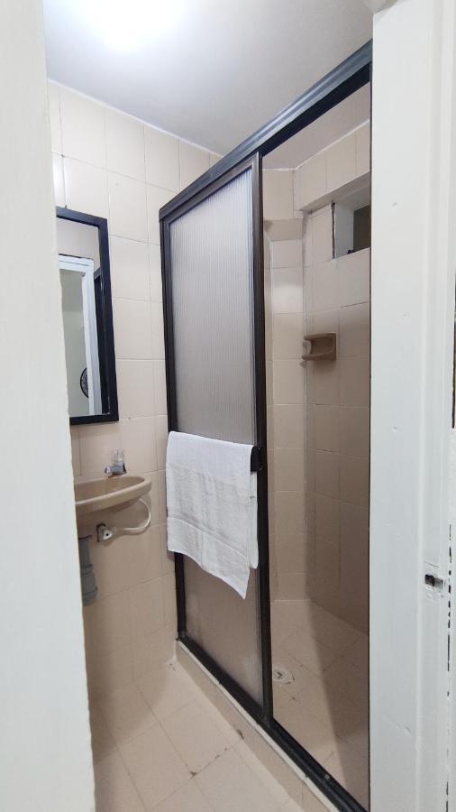Habitacion, Con Bano Privado #7 * Medellín