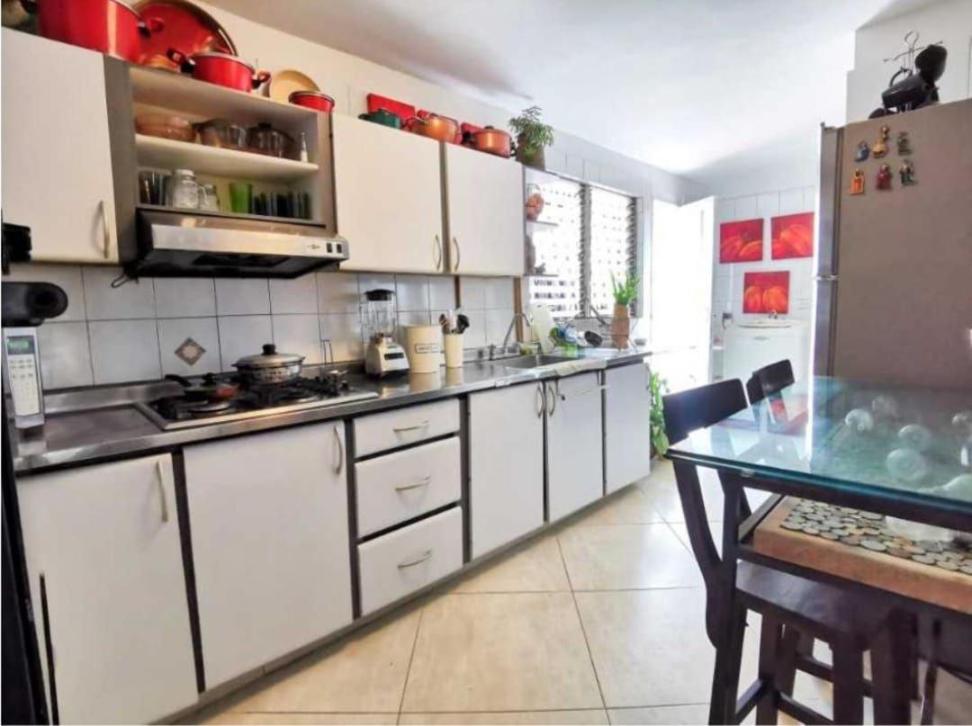 Habitación en casa particular Privada En Conquistadores *