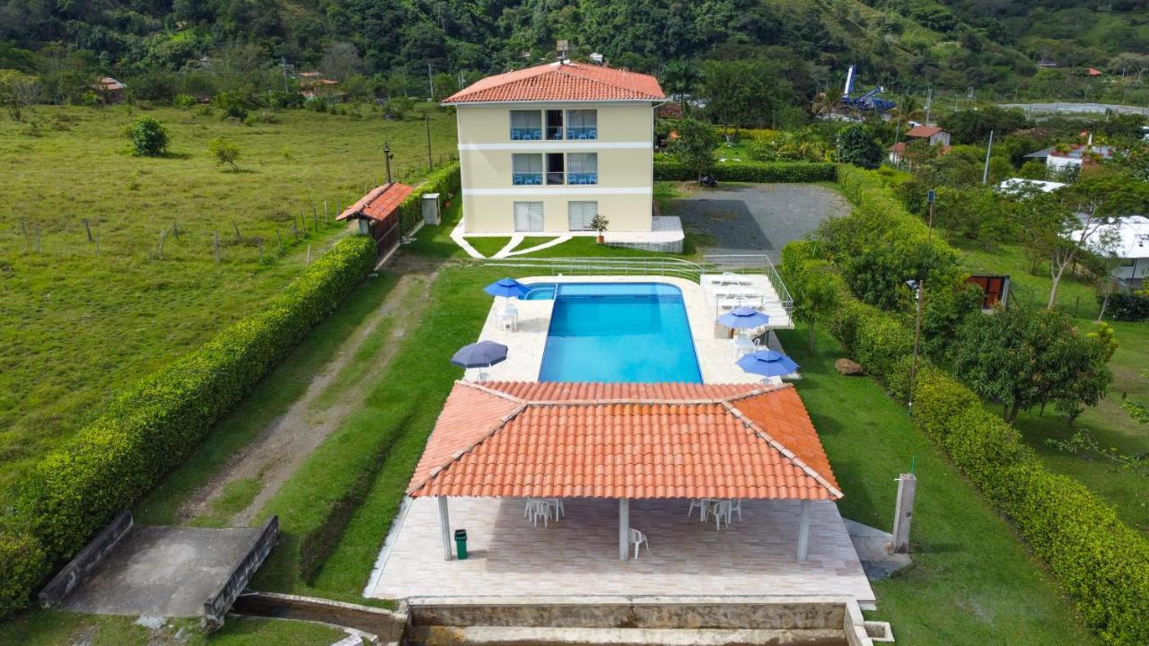 Hotel Finca Riobamba *