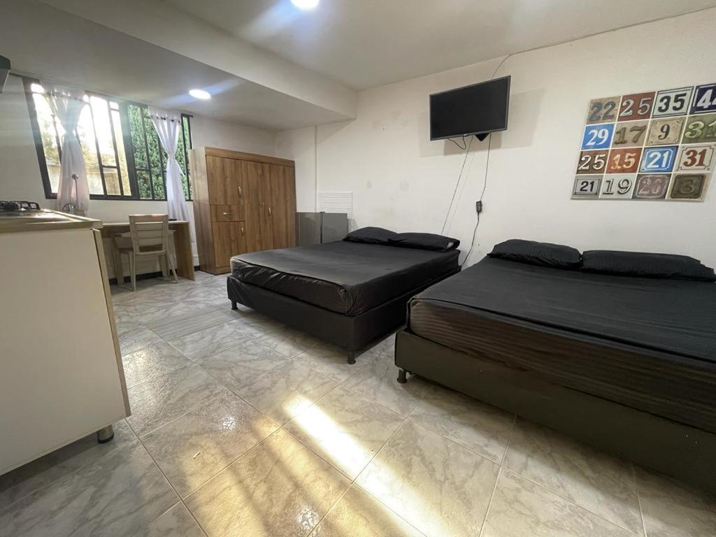 Apartamento De 2 Camas Al Lado De La Unidad Deportiva De Belen Y A 10 Minutos De Plaza Mayor - 4 *