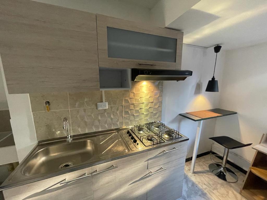 Apartamento De 2 Camas Al Lado De La Unidad Deportiva De Belen Y A 10 Minutos De Plaza Mayor - 4 Medellín