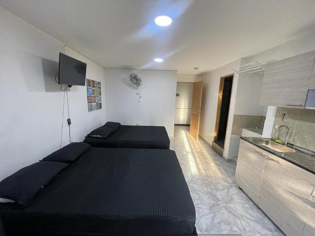 Apartamento De 2 Camas Al Lado De La Unidad Deportiva De Belen Y A 10 Minutos De Plaza Mayor - 4
