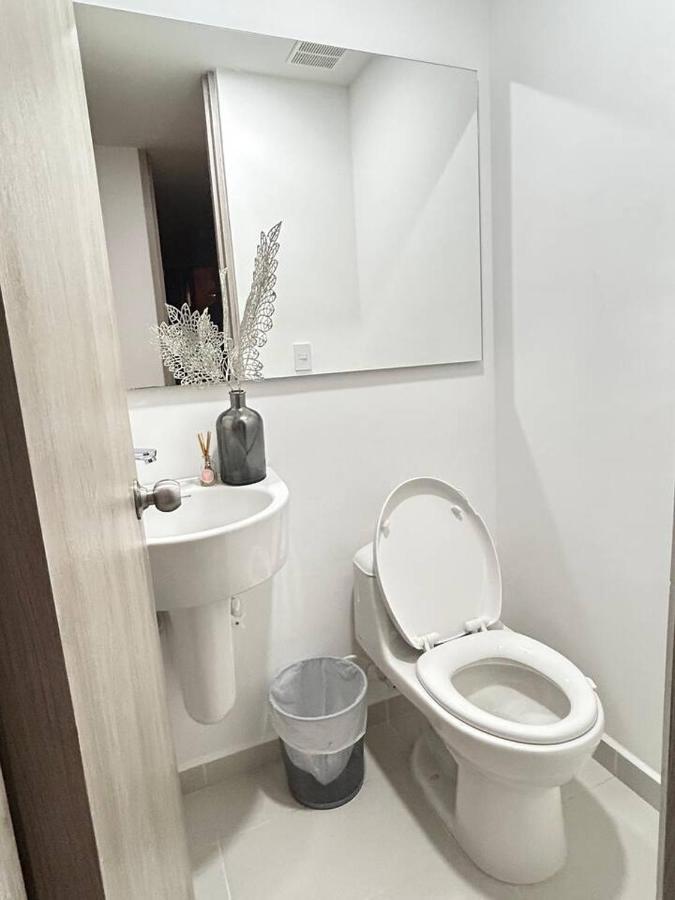 Apartamento Av El Poblado Apartamento