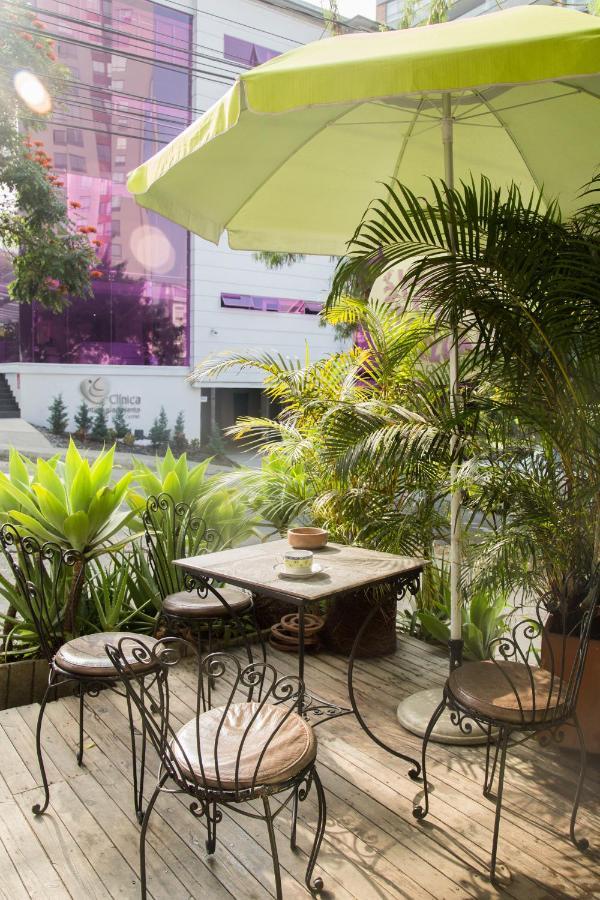 Hostal Spring *