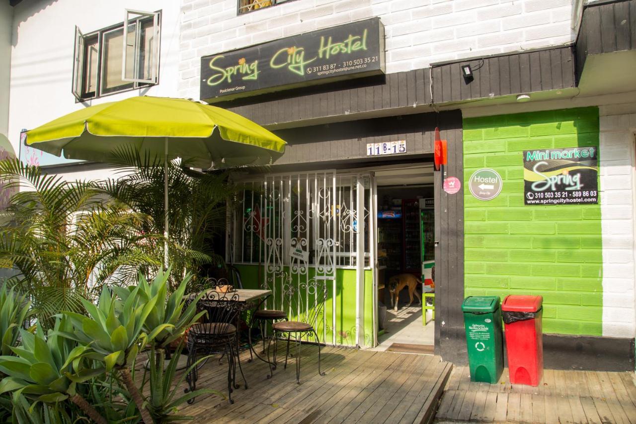 Hostal Spring