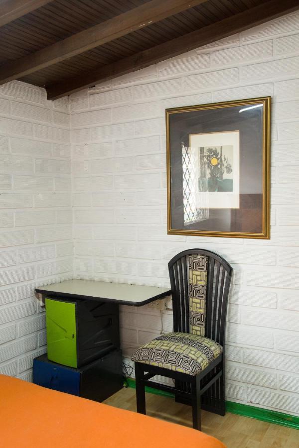 Hostal Spring *
