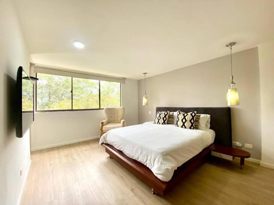 Allegro 4 Pax * Medellín
