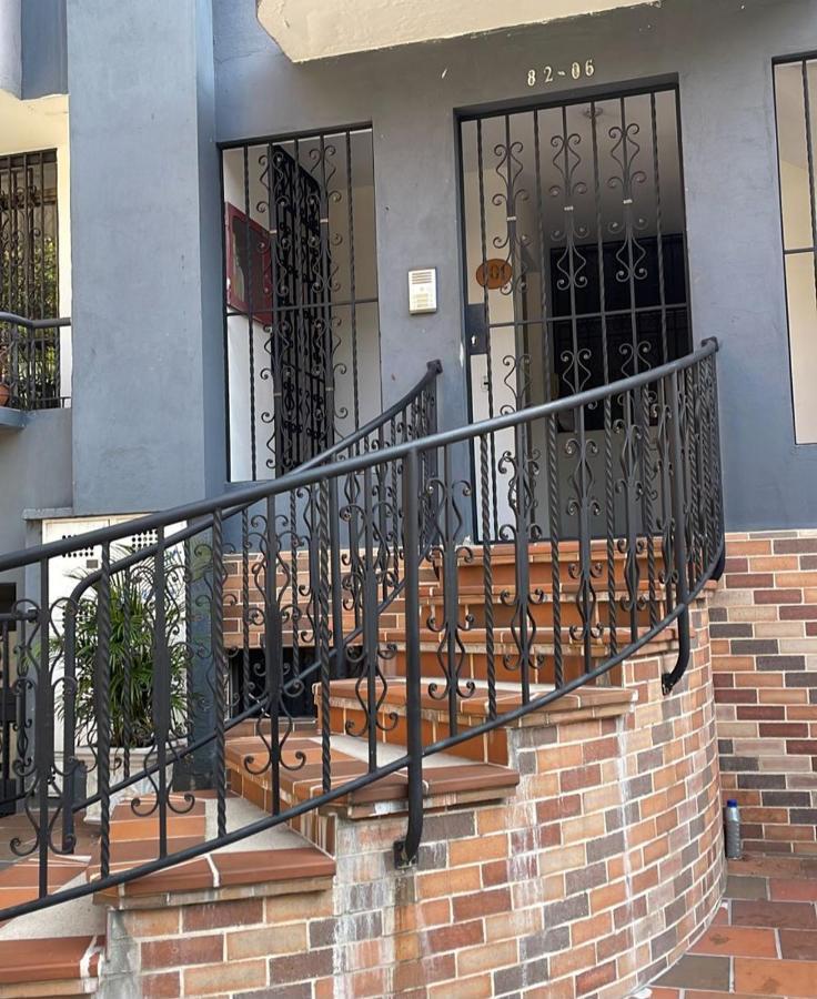 Habitacion Cama Sencilla Bano De Uso Exclusivo *