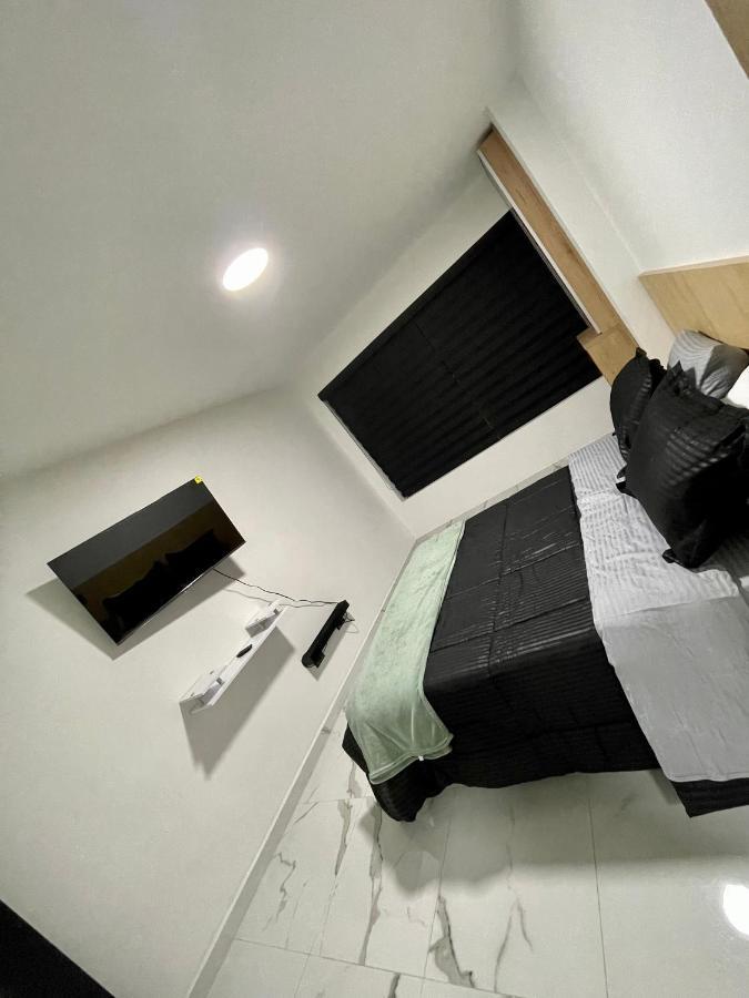 Lujoso Apto En Laureles Capacidad Max 8 Personas *