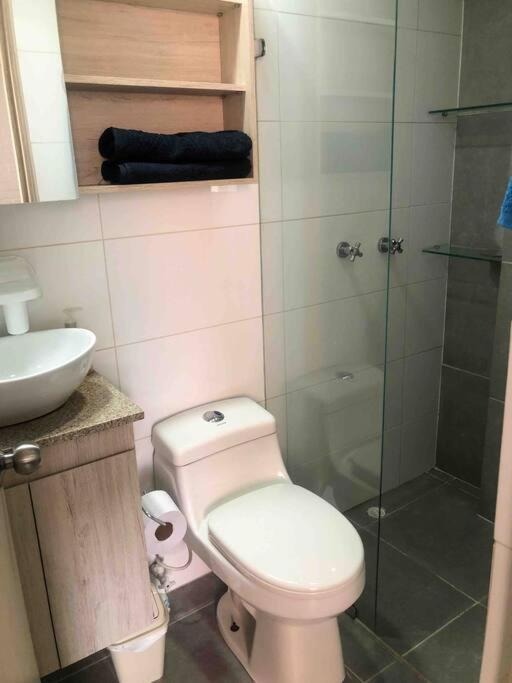 Grandioso Apartamento Cerca Al Lleras Y Tesoro Medellín