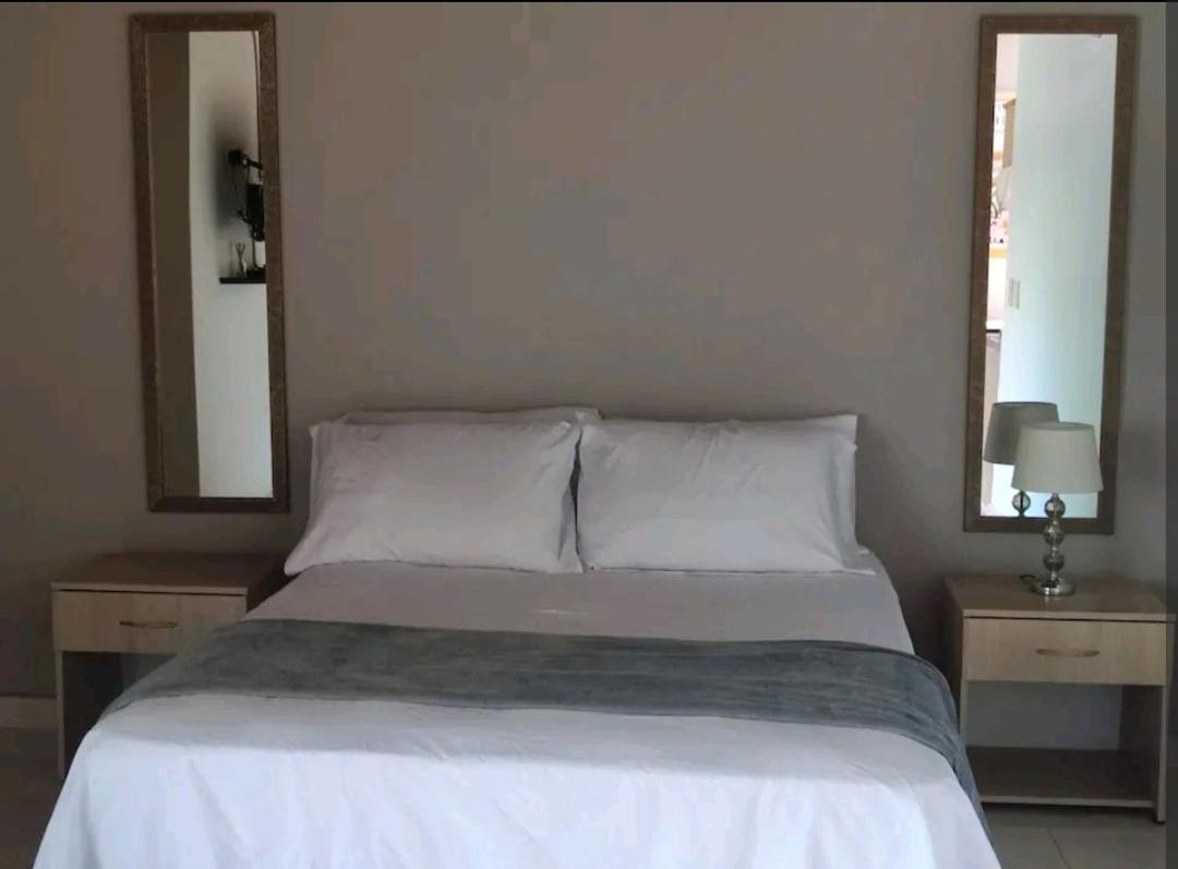 Loft A Media Cuadra De La Estacion Floresta Apartamento Medellín