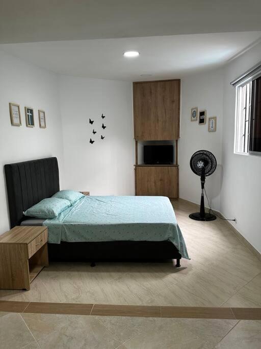Precioso Apartaestudio En Laureles Apartamento