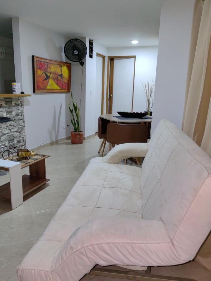 Sector Estadio, Cerca Al Metro. Apartamento Medellín