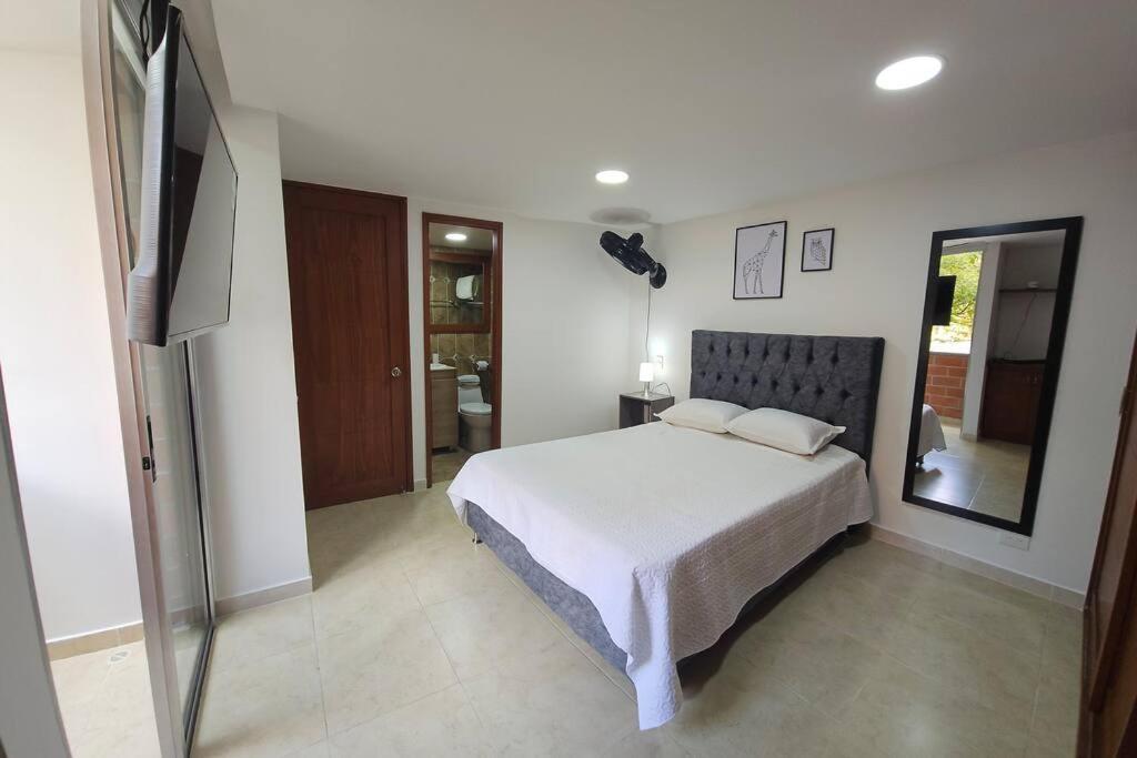 Apartamento Full En Medellin, Loma De Bernal, Reservas Con Dcto Solo Por Pc No Por Movil