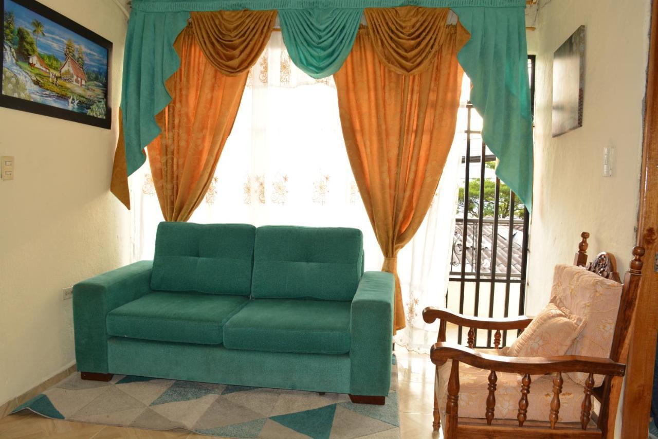 Paisa House *