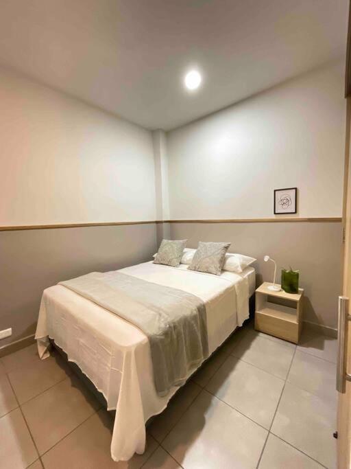 Apartamento Cerca De Todo En Medellín