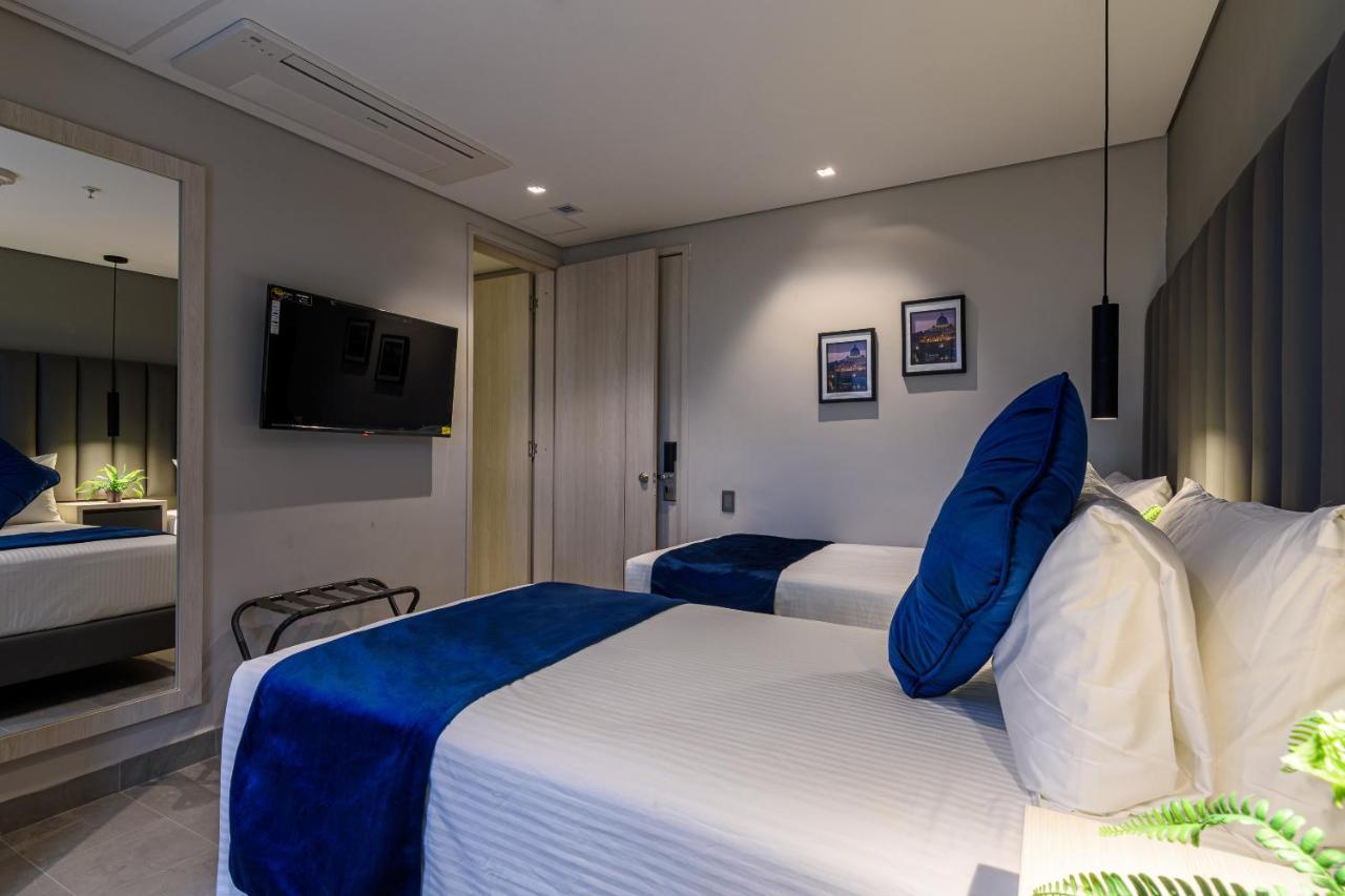 Hotel 4 Sur