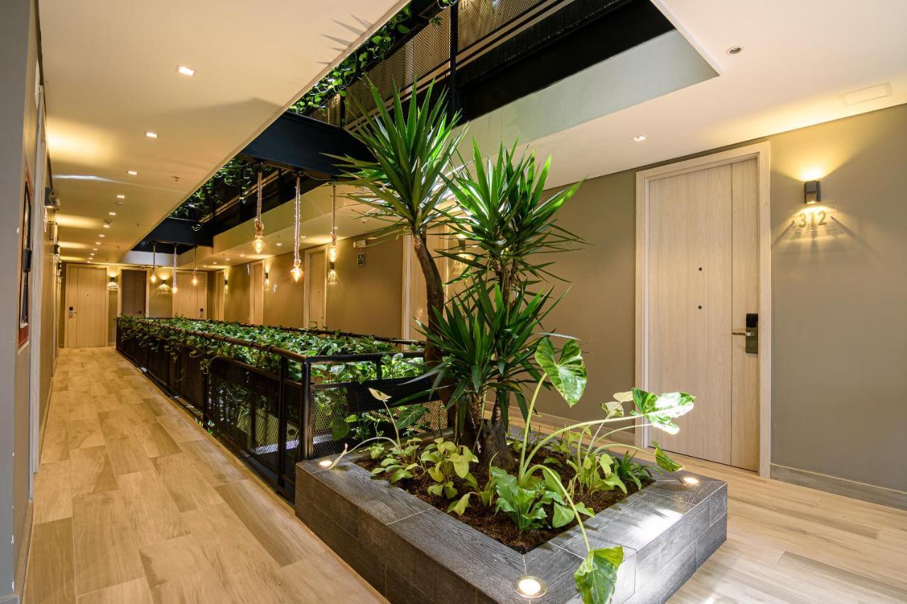Hotel 4 Sur 4*