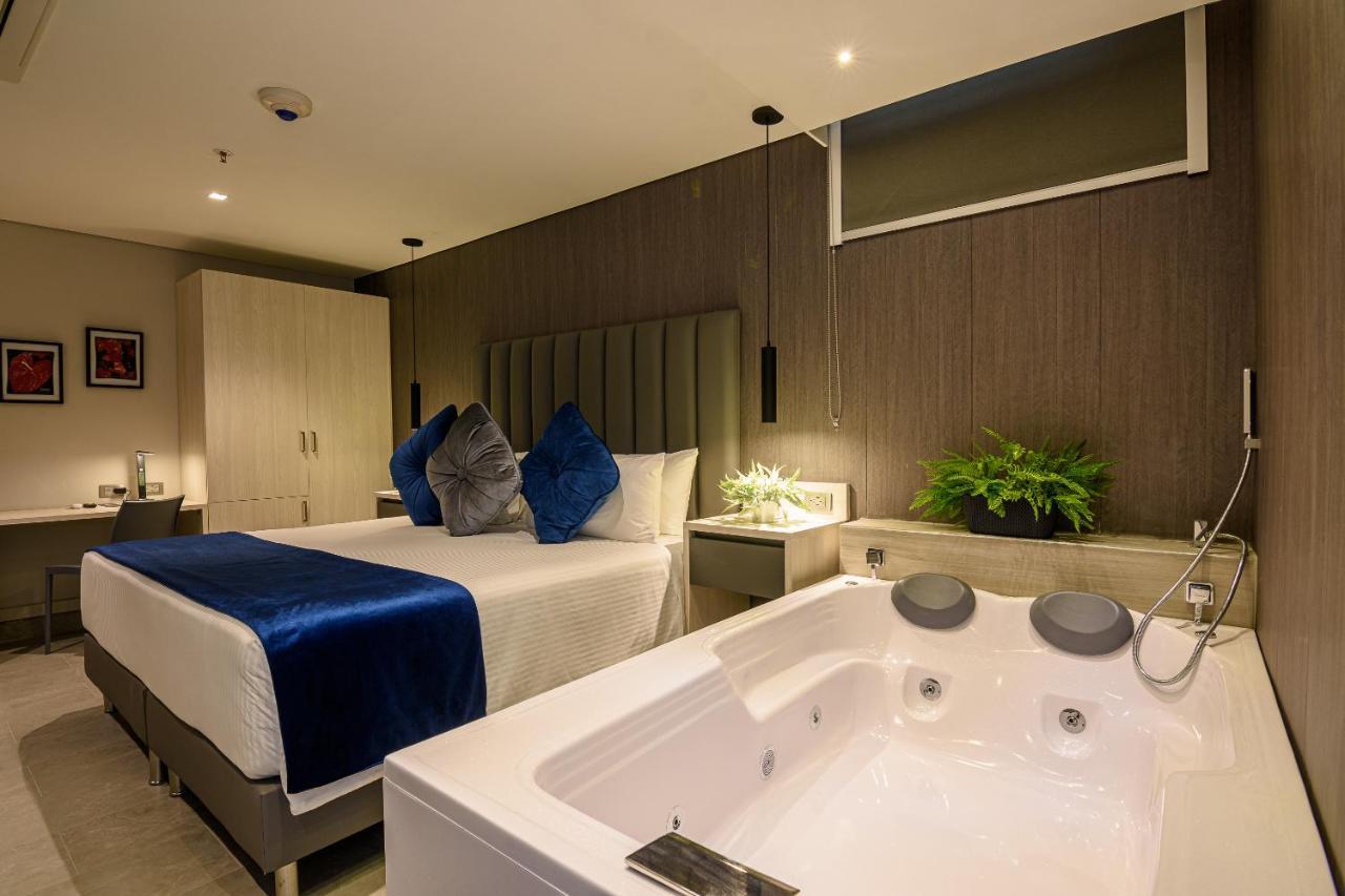 Hotel 4 Sur 4*
