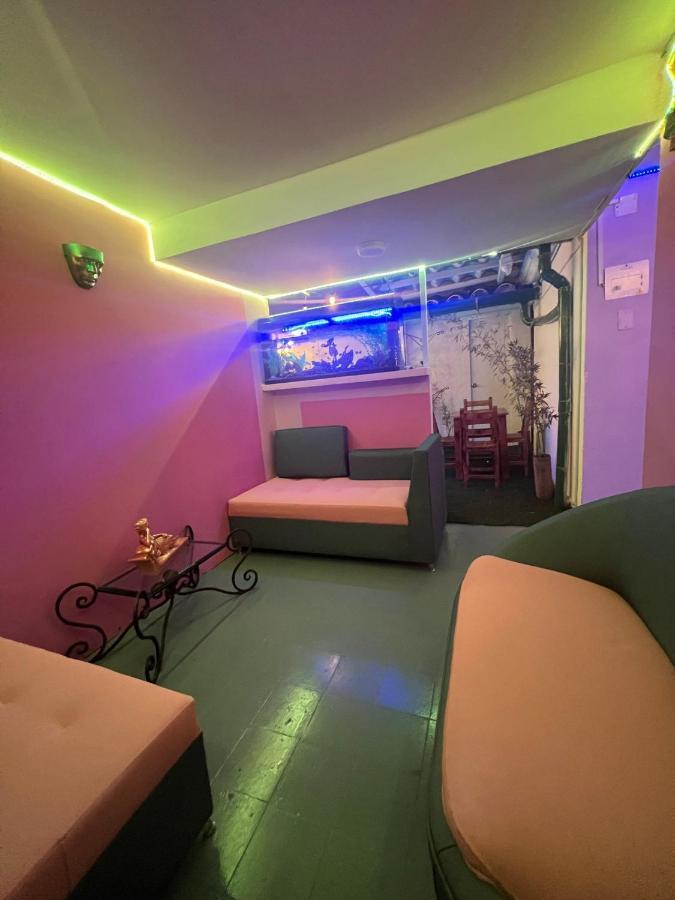 Casa Rey Midas Pensión *