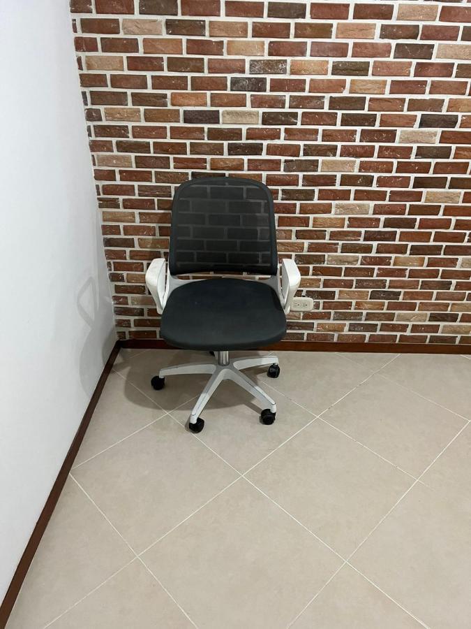 Apartamento Comodo Con Vista Al Ciudad Cerca Al Poblado
