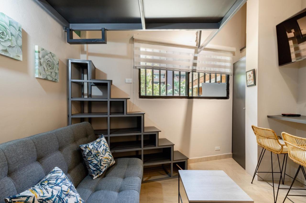 Apartamento Studio Completo - Aguacatala Medellín