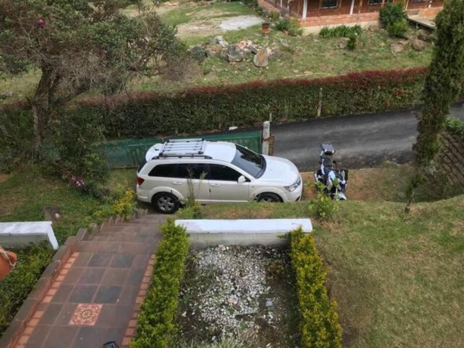 Santa Elena. Refugio De Luz Medellín
