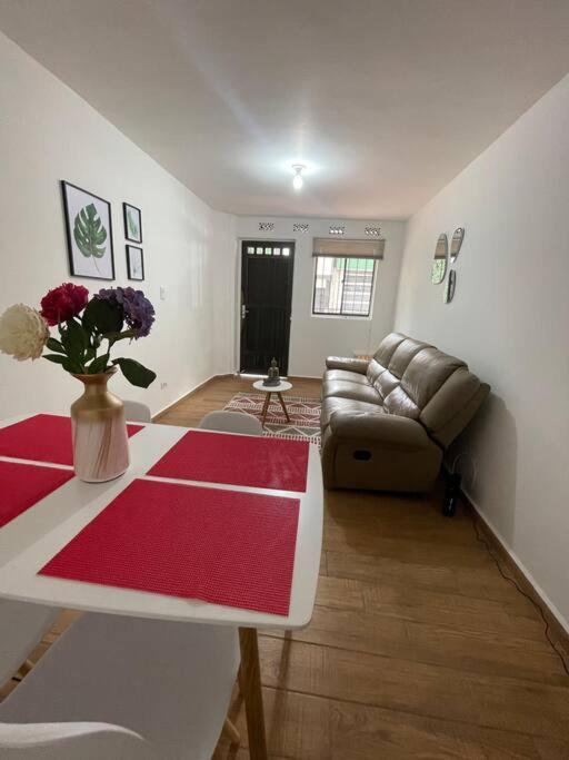 Apto Completo Moderno 1er Piso * Medellín