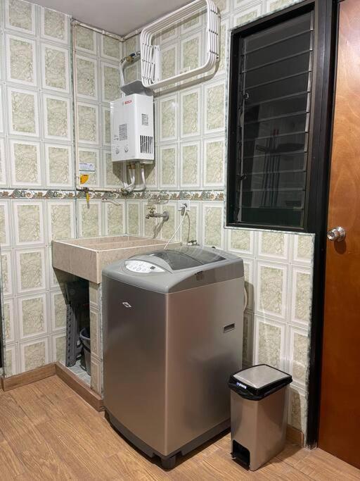Apto Completo Moderno 1er Piso Apartamento Medellín